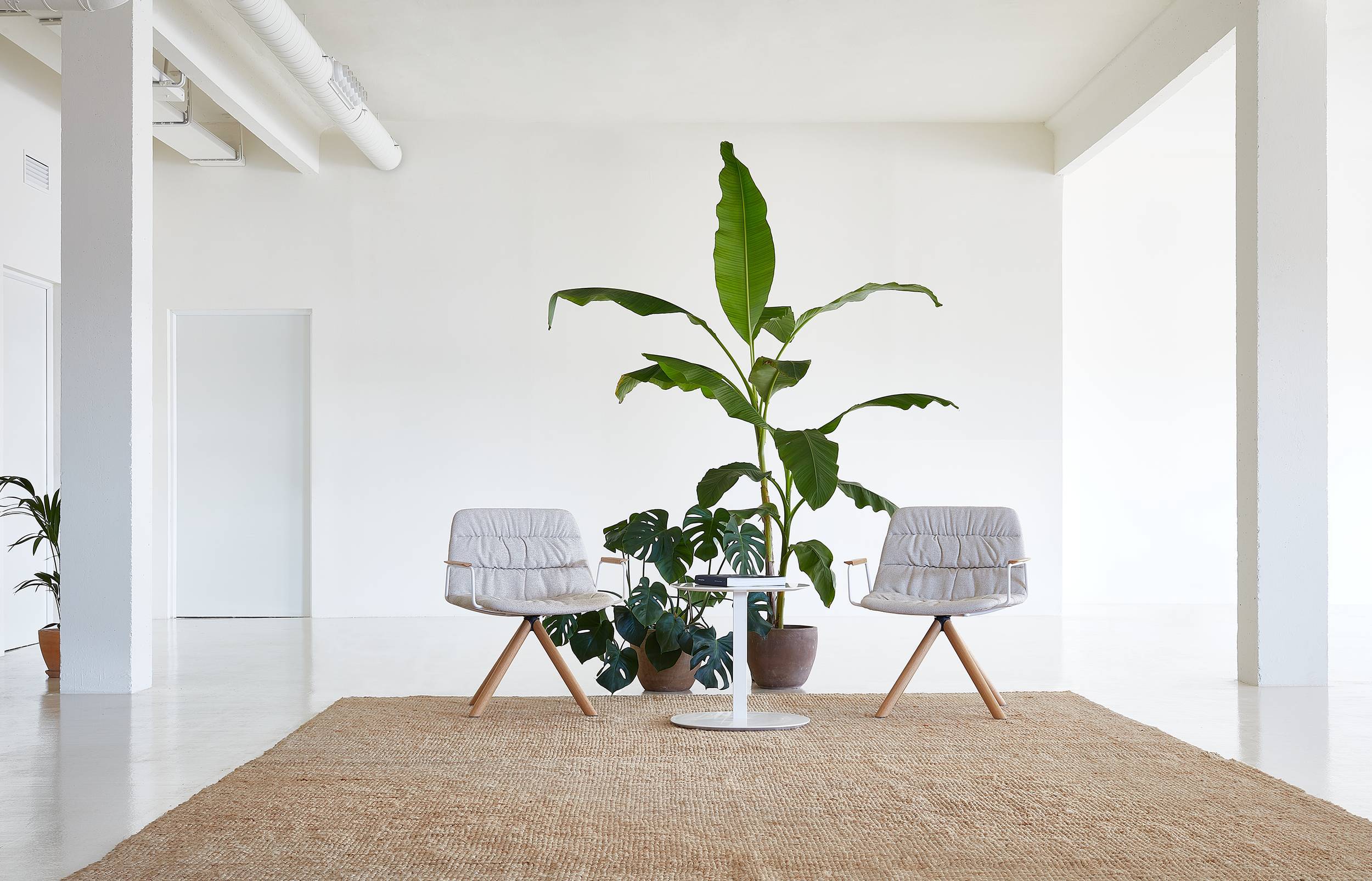 MAARTEN LOUNGE CHAIR by VICCARBE 003